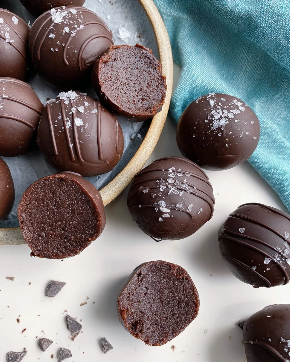 Dark Chocolate Protein Balls (No Bake, Low Carb)